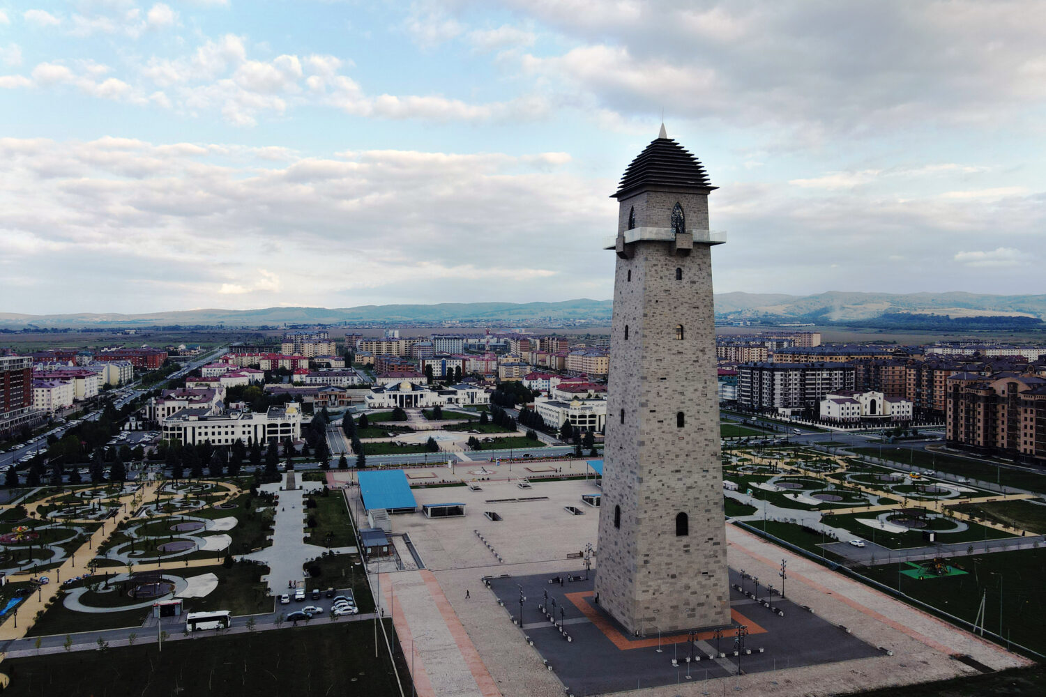 Башня "Согласия", г. Магас, экскурсии в горы Северного Кавказа