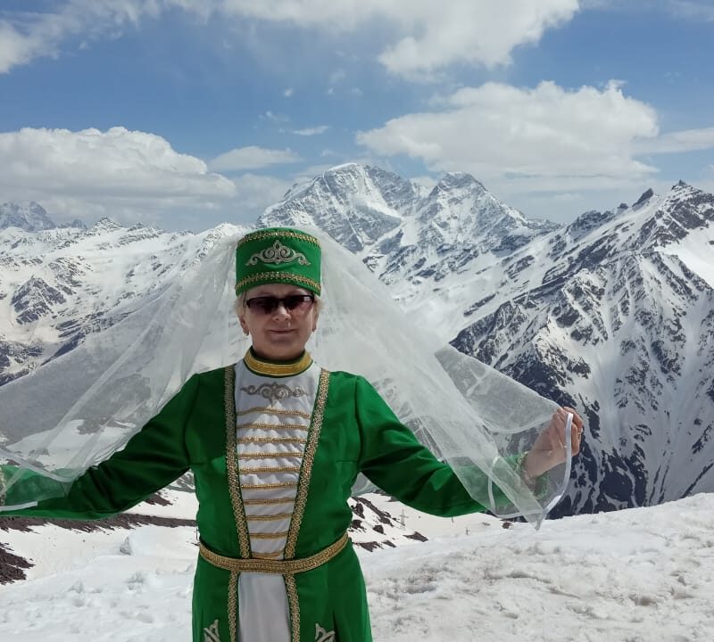 Национальный женский костюм Кавказа